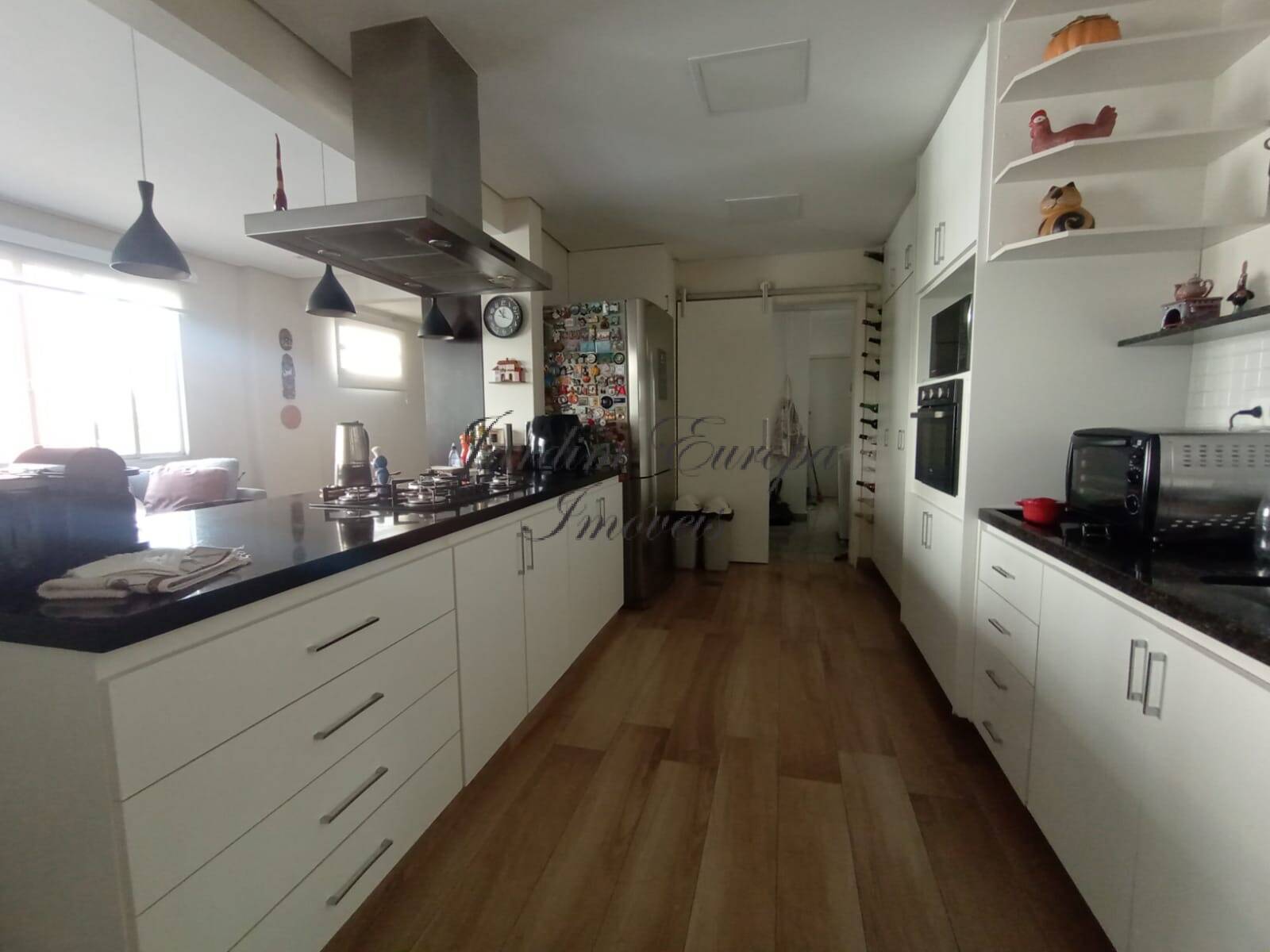 Apartamento à venda com 3 quartos, 142m² - Foto 5