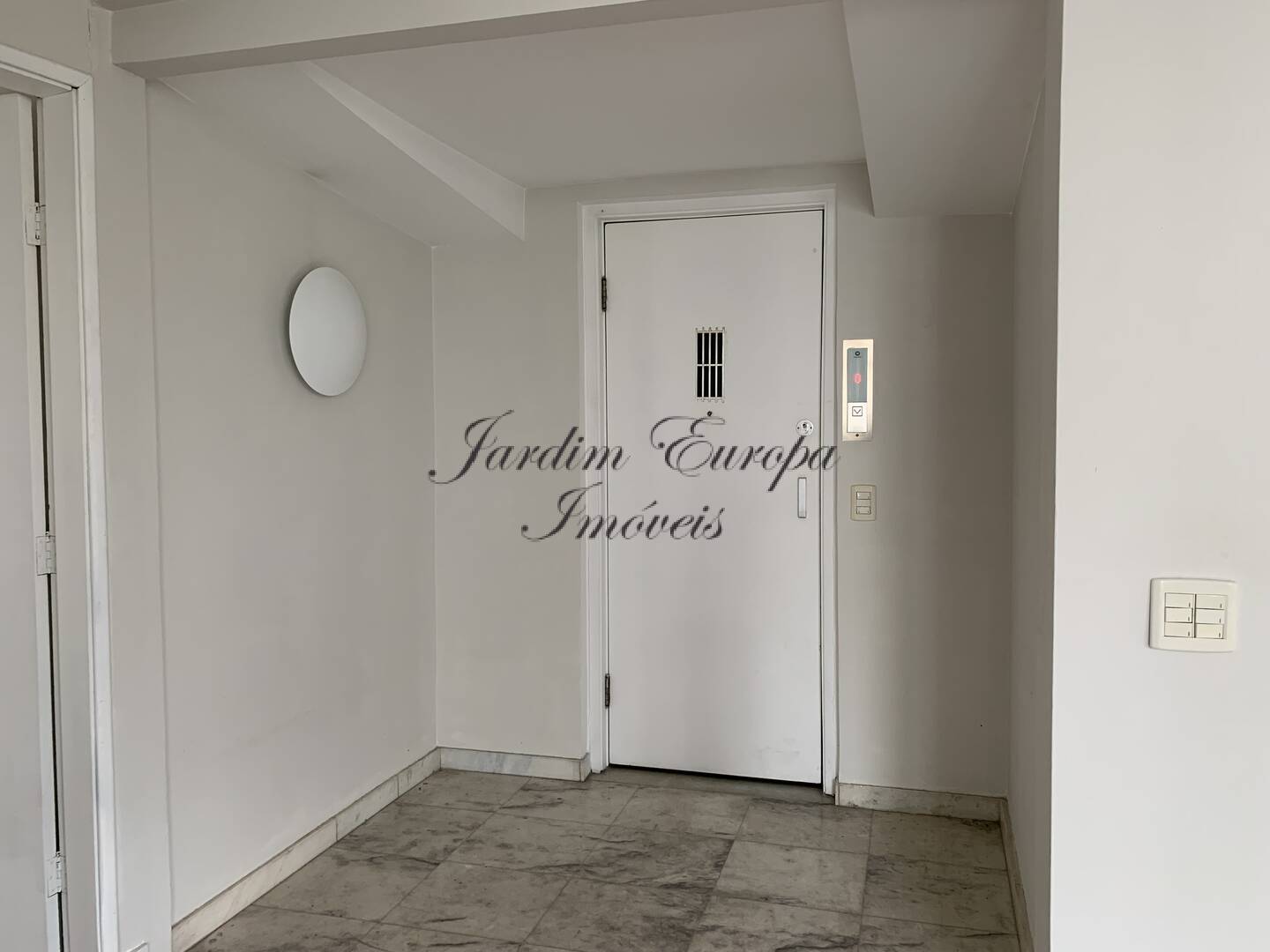 Apartamento à venda com 3 quartos, 178m² - Foto 5