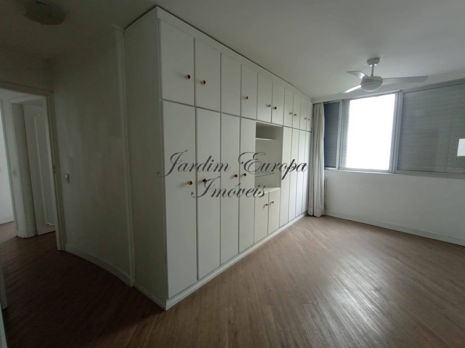 Apartamento à venda com 3 quartos, 178m² - Foto 15