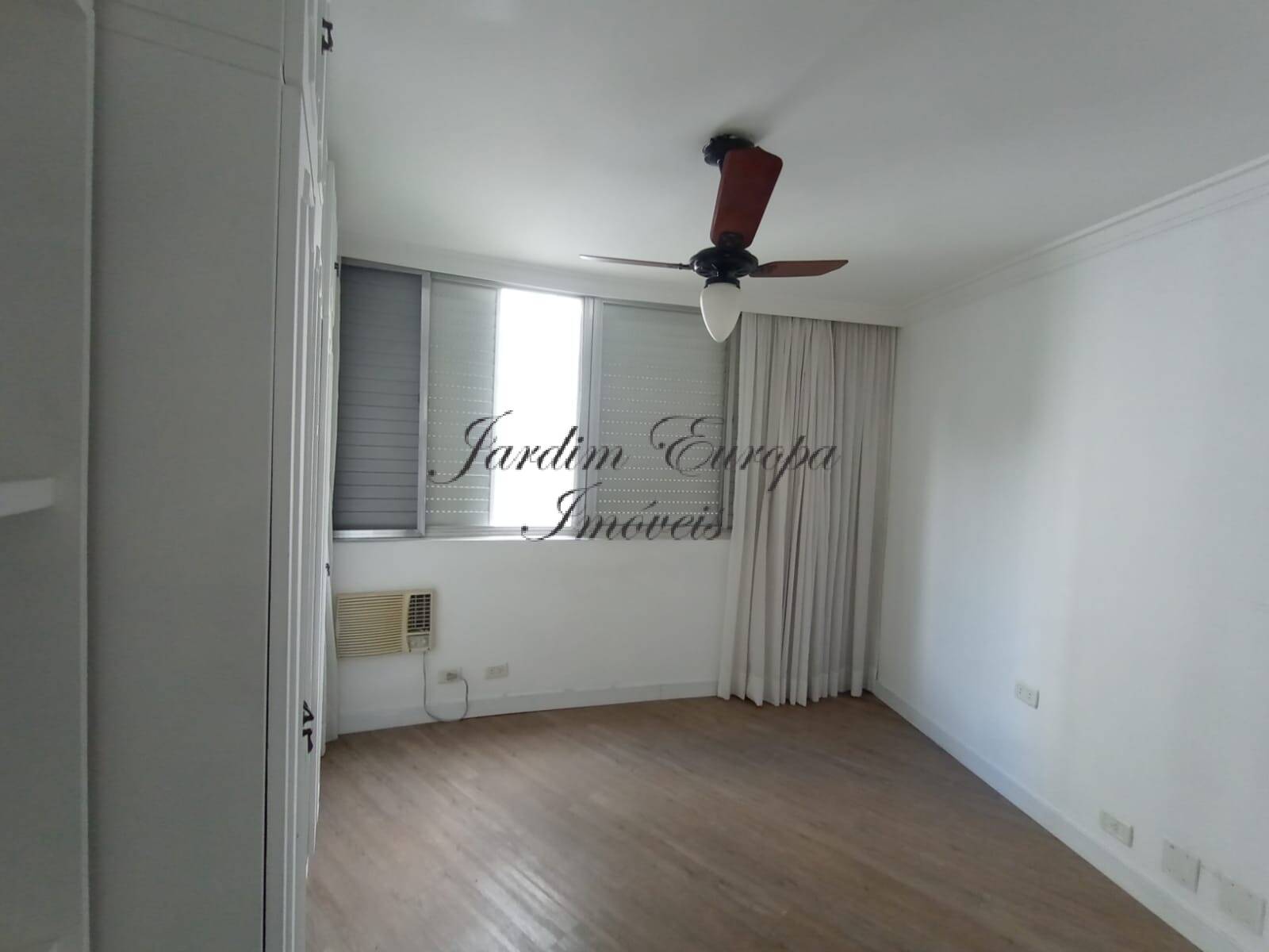 Apartamento à venda com 3 quartos, 178m² - Foto 20