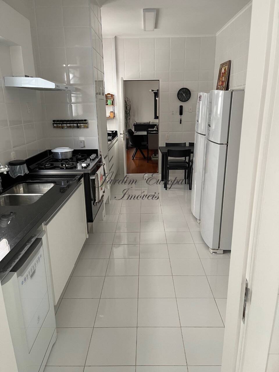 Apartamento à venda com 3 quartos, 198m² - Foto 13