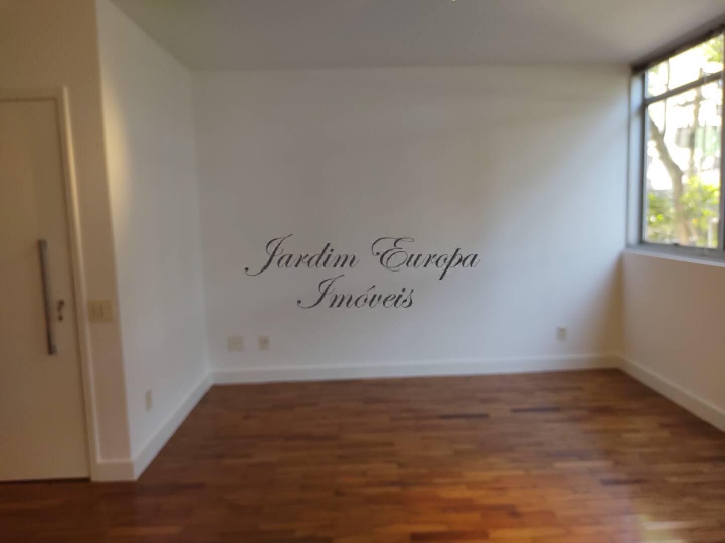 Apartamento à venda com 2 quartos, 108m² - Foto 1