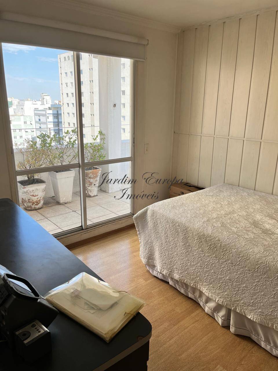 Apartamento para alugar com 2 quartos, 141m² - Foto 12