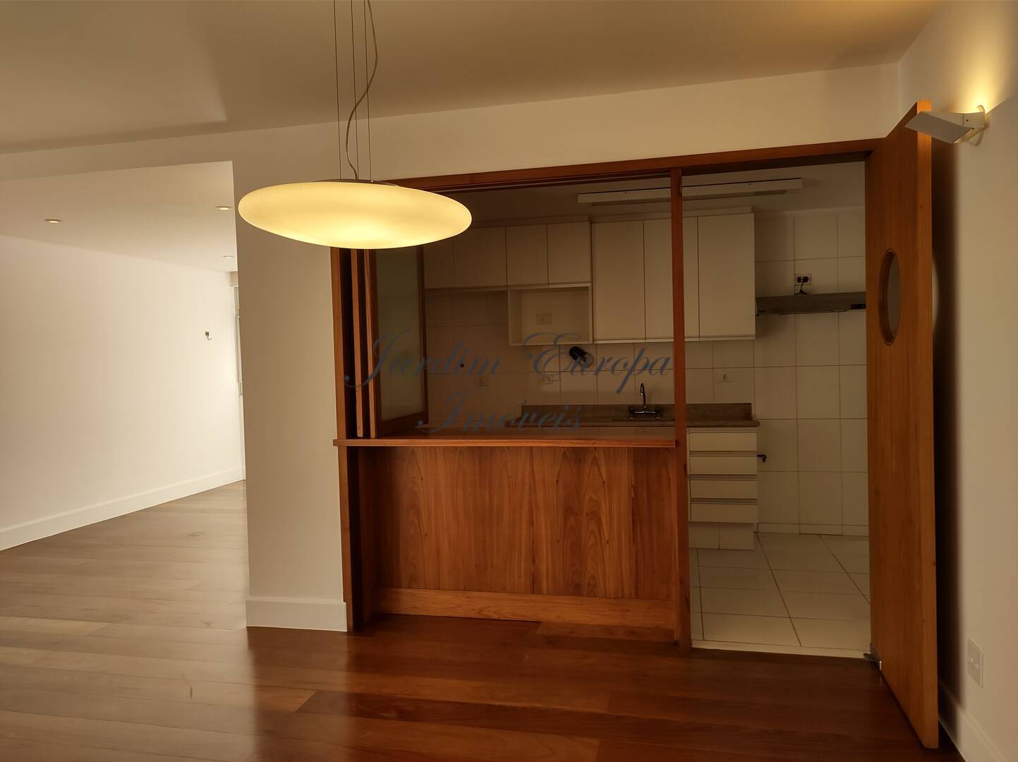 Apartamento à venda e aluguel com 3 quartos, 130m² - Foto 8