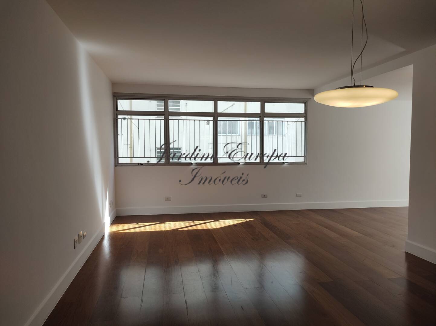 Apartamento à venda e aluguel com 3 quartos, 130m² - Foto 1