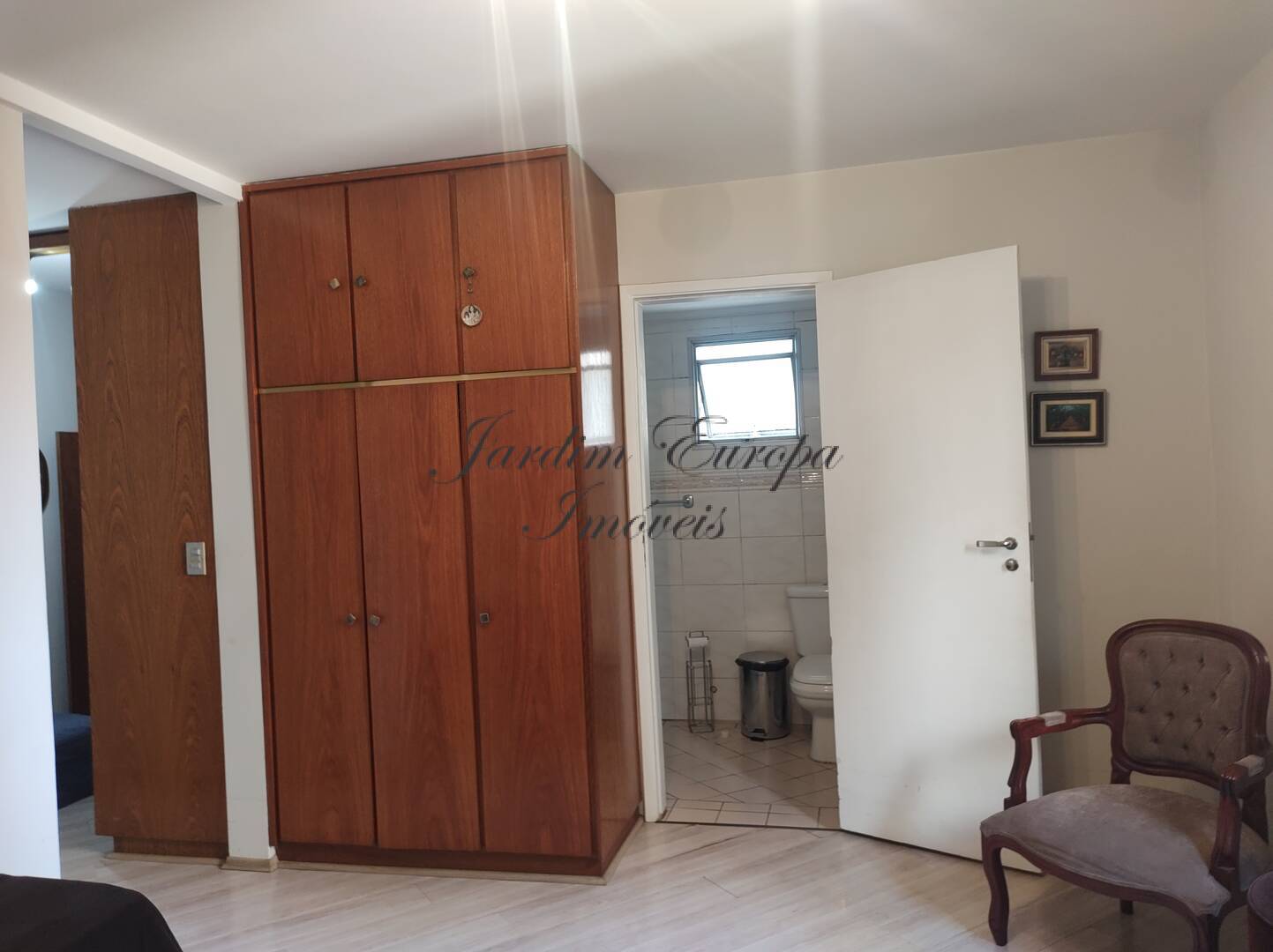 Apartamento à venda com 4 quartos, 185m² - Foto 19