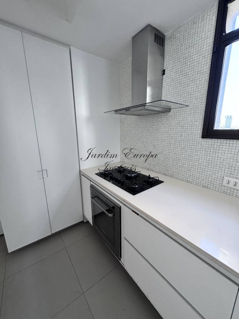 Apartamento à venda com 3 quartos, 165m² - Foto 11