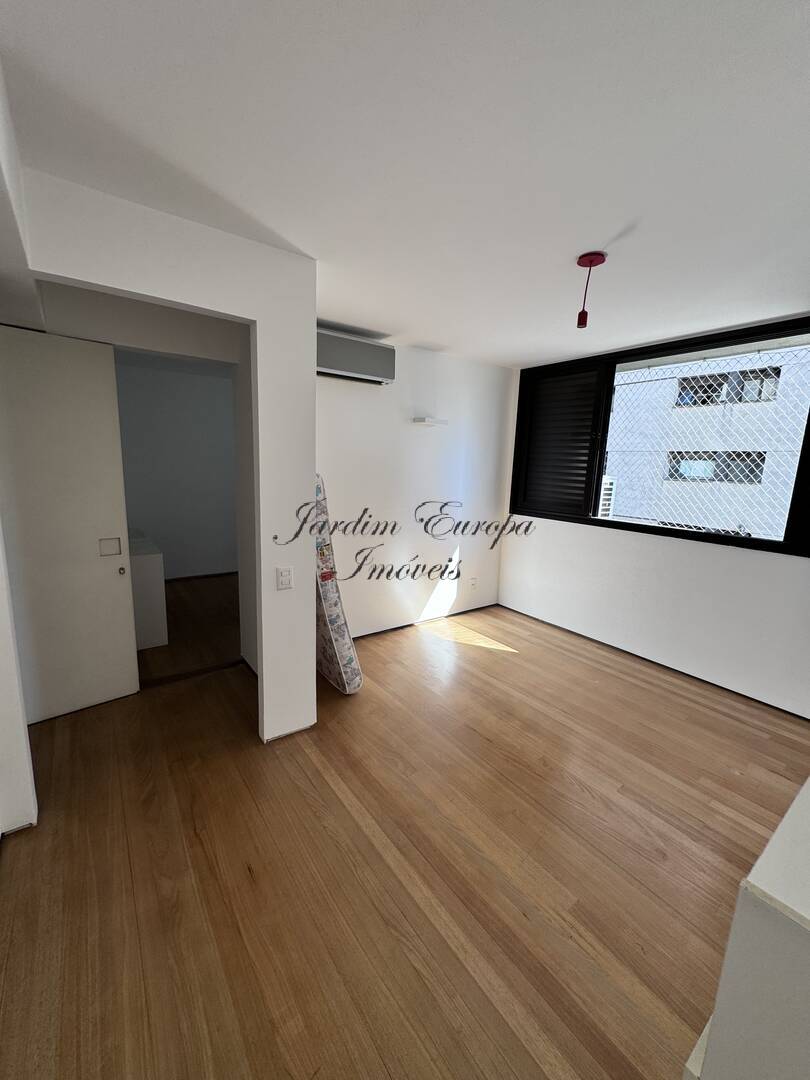 Apartamento à venda com 3 quartos, 165m² - Foto 17