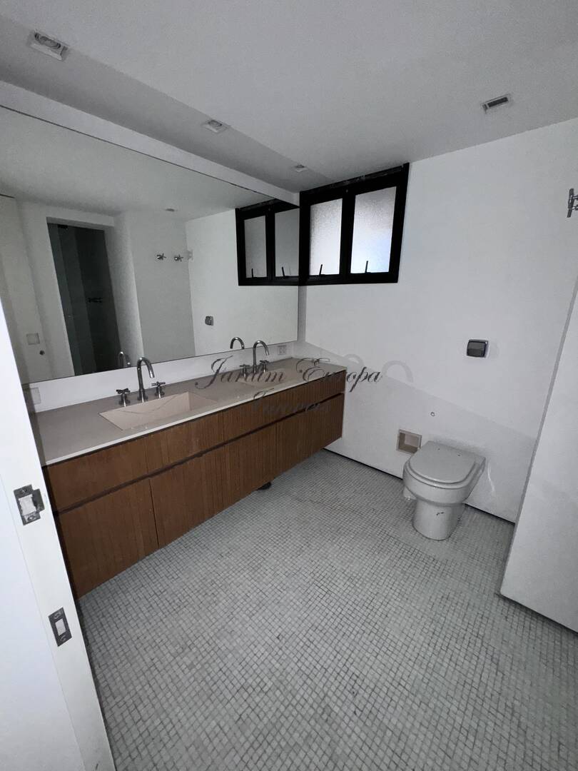 Apartamento à venda com 3 quartos, 165m² - Foto 28