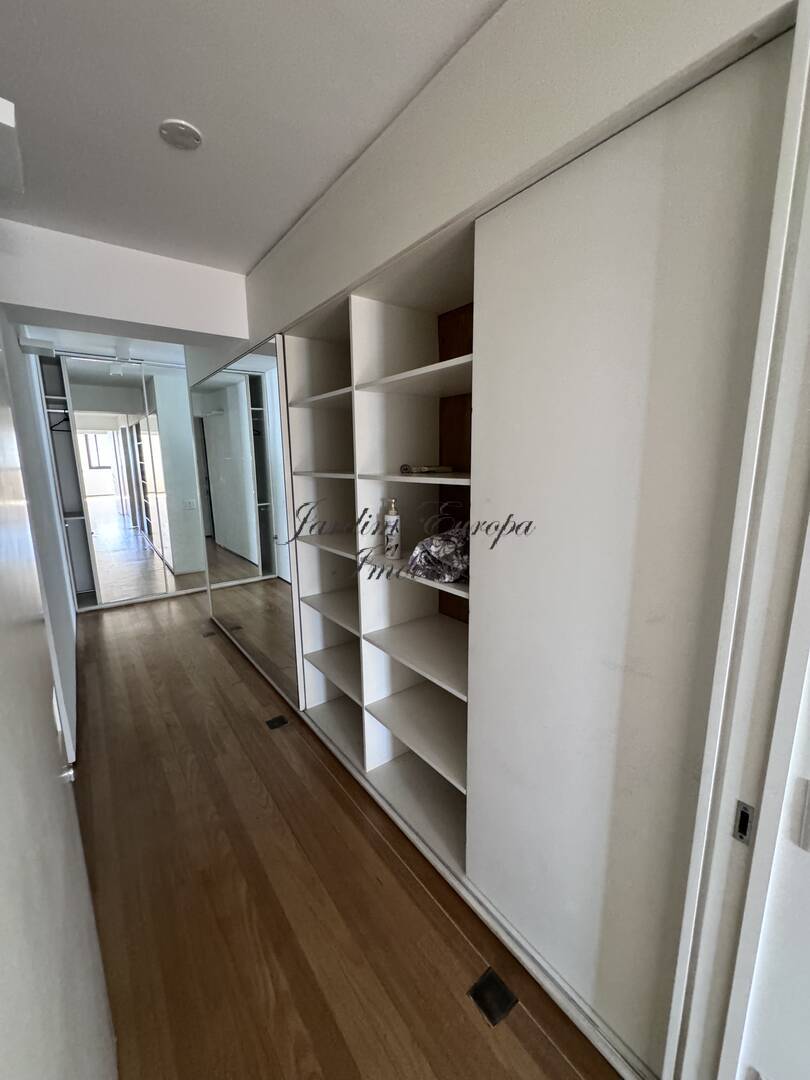 Apartamento à venda com 3 quartos, 165m² - Foto 24