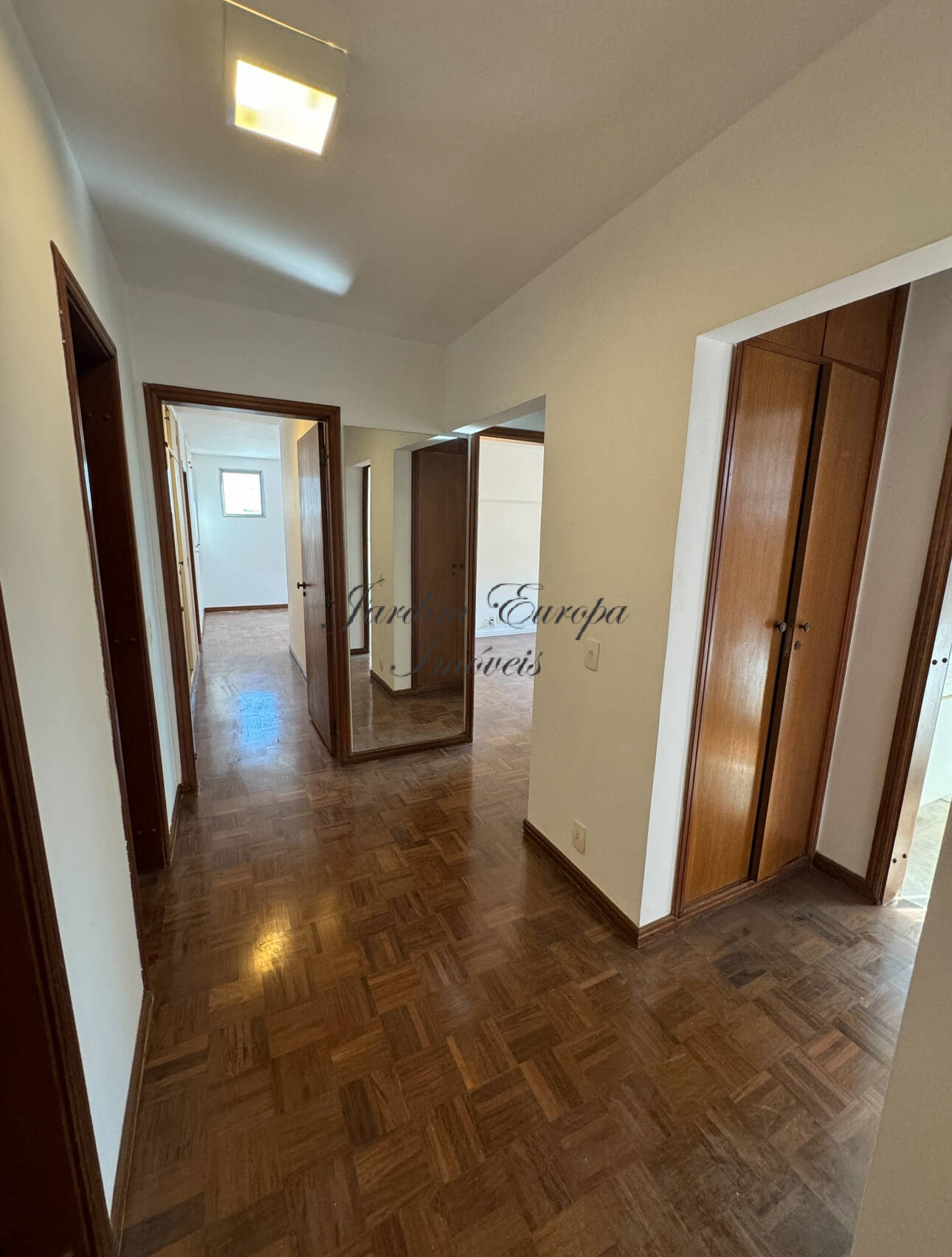 Apartamento à venda e aluguel com 3 quartos, 240m² - Foto 11