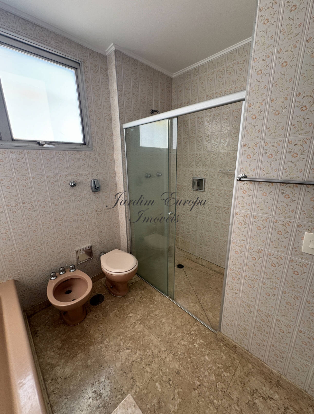 Apartamento à venda e aluguel com 3 quartos, 240m² - Foto 15