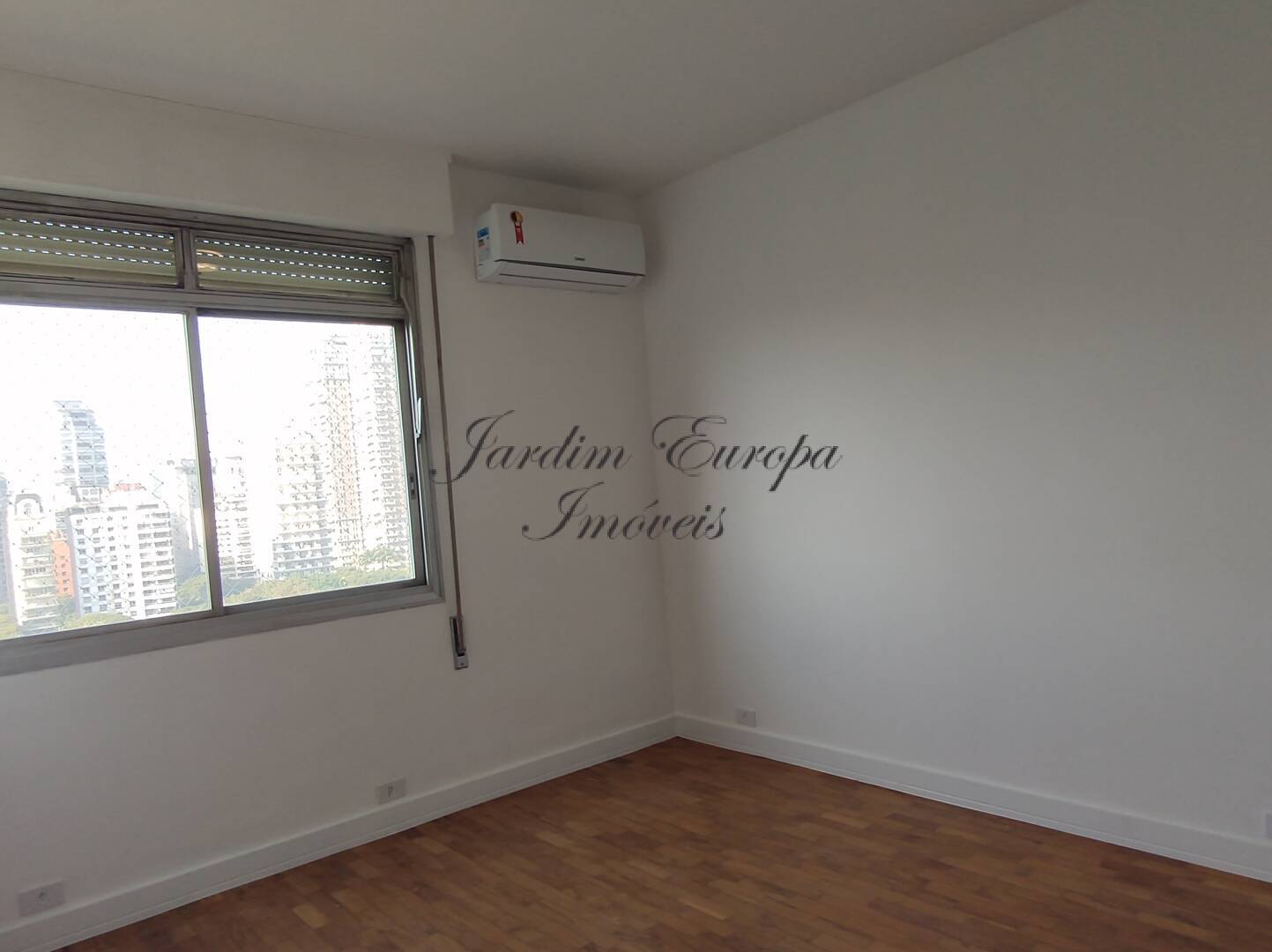 Apartamento para alugar com 2 quartos, 150m² - Foto 9