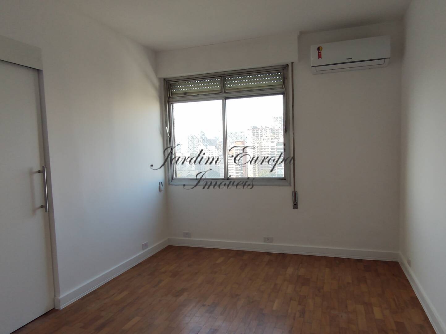 Apartamento para alugar com 2 quartos, 150m² - Foto 19