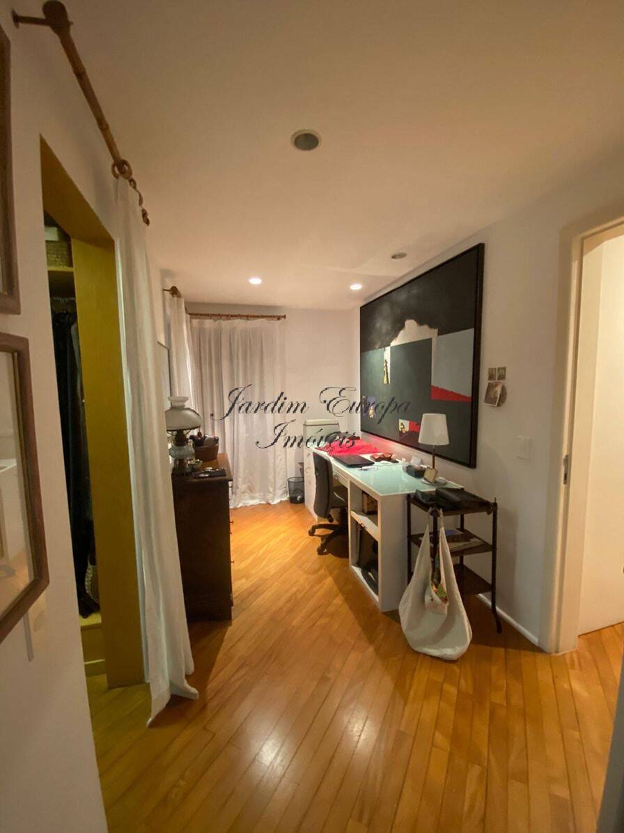 Apartamento à venda com 3 quartos, 308m² - Foto 14