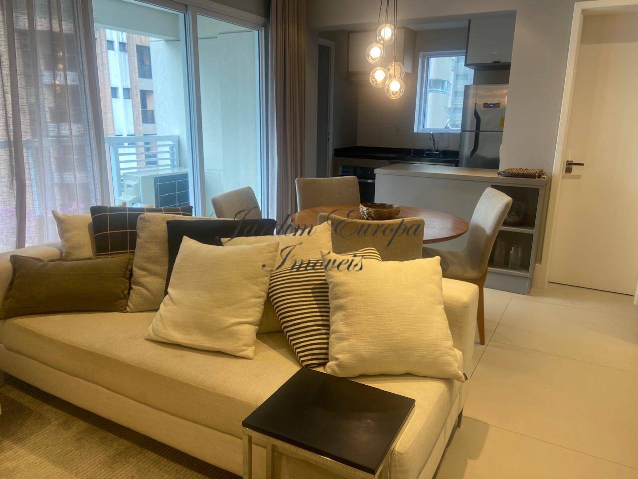 Apartamento à venda com 1 quarto, 215m² - Foto 5