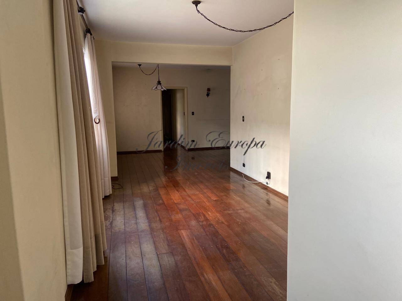 Apartamento à venda com 3 quartos, 170m² - Foto 2