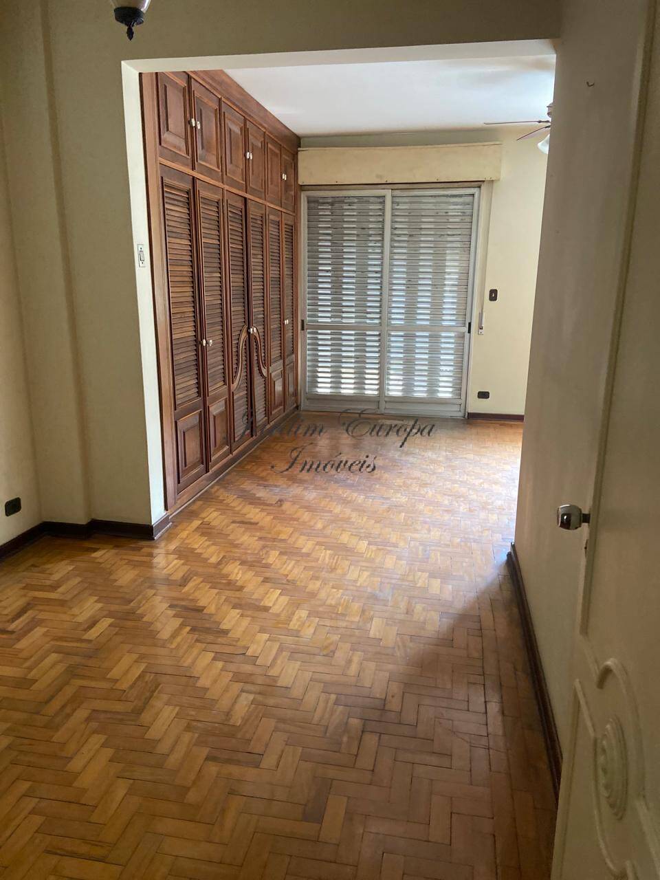 Apartamento à venda com 3 quartos, 170m² - Foto 8