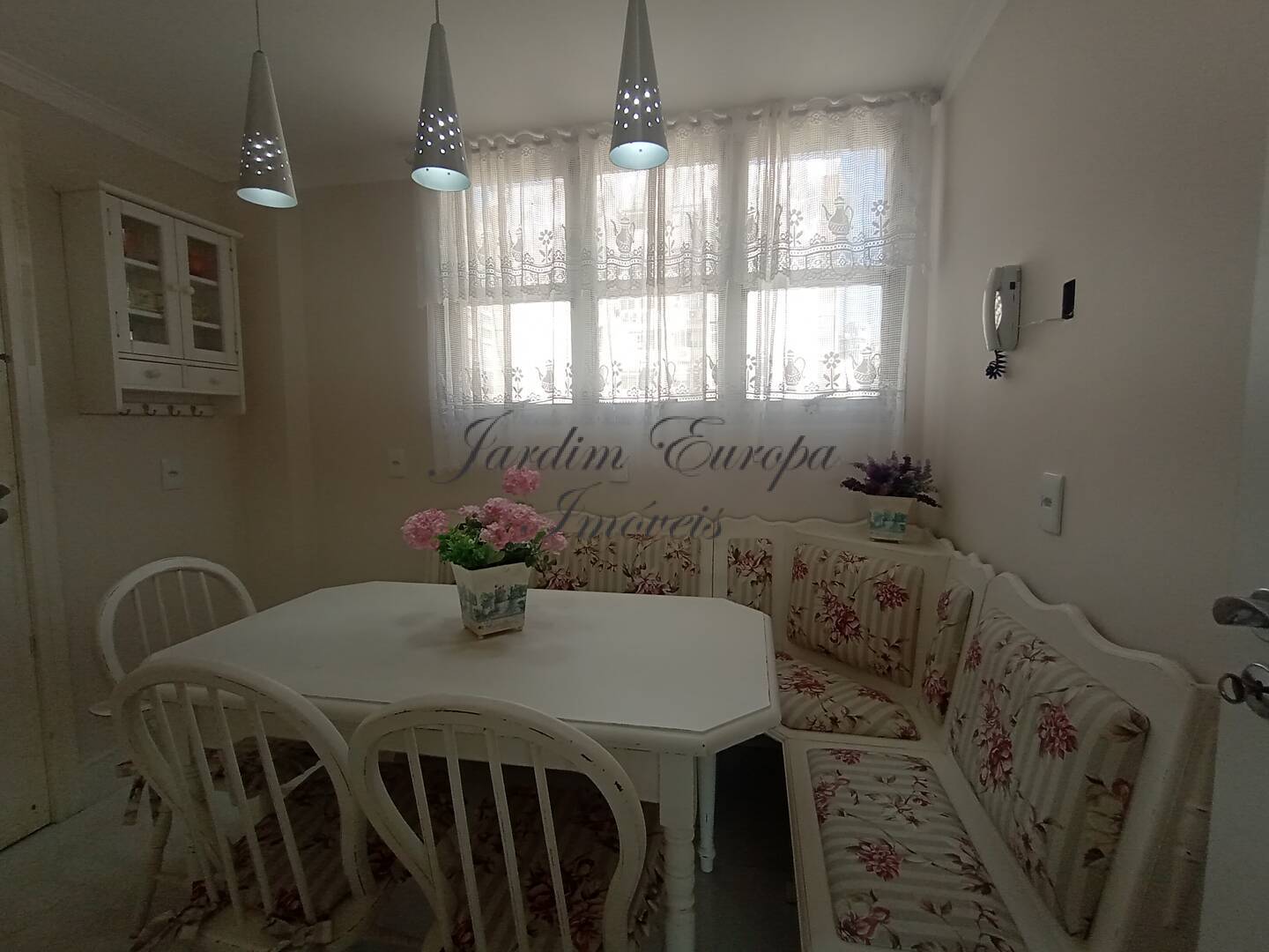 Apartamento para alugar com 3 quartos, 190m² - Foto 13