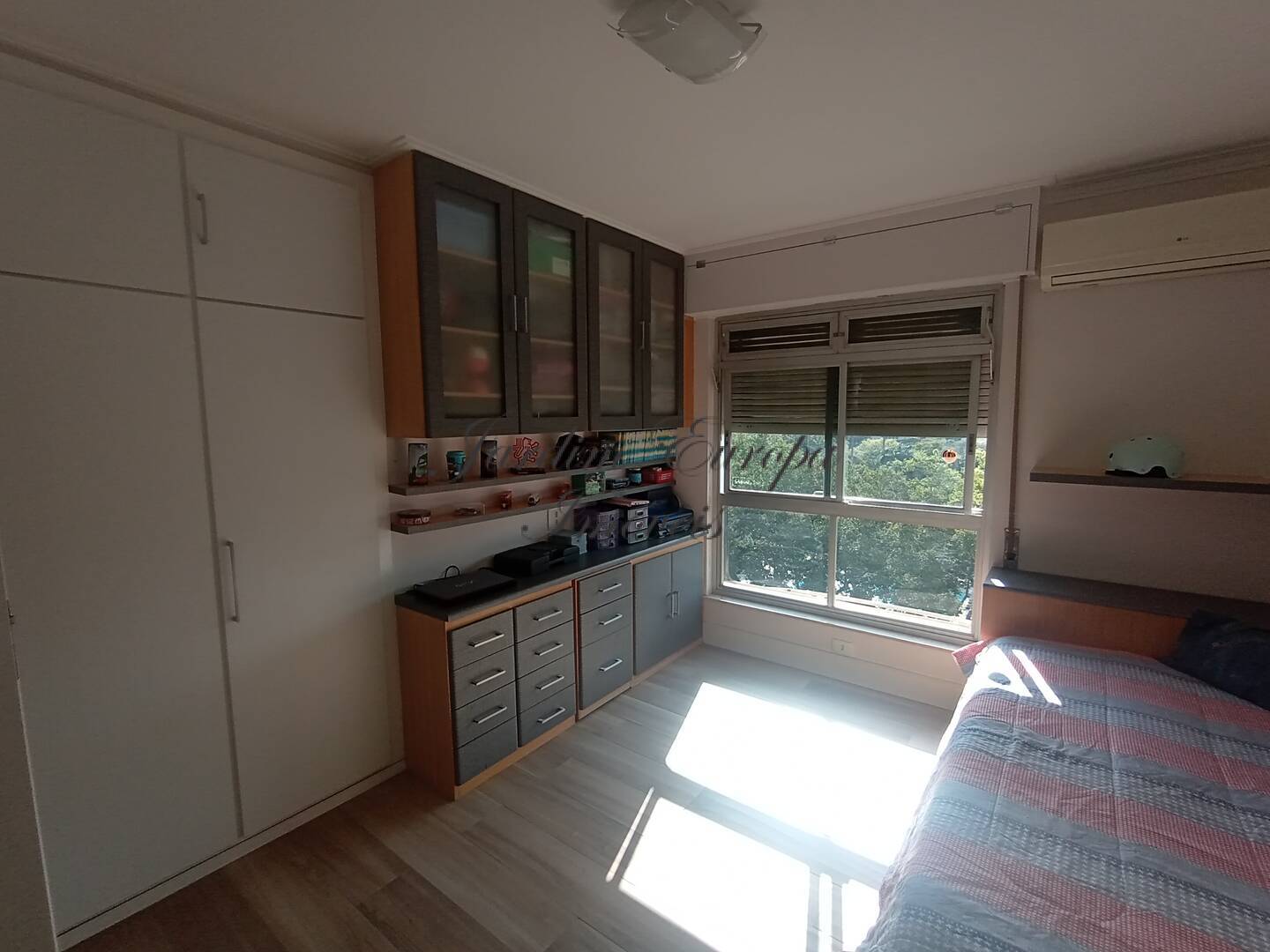 Apartamento para alugar com 3 quartos, 190m² - Foto 10