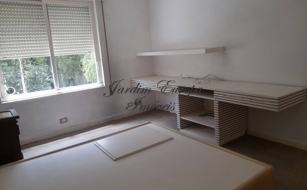 Apartamento à venda com 4 quartos, 250m² - Foto 15