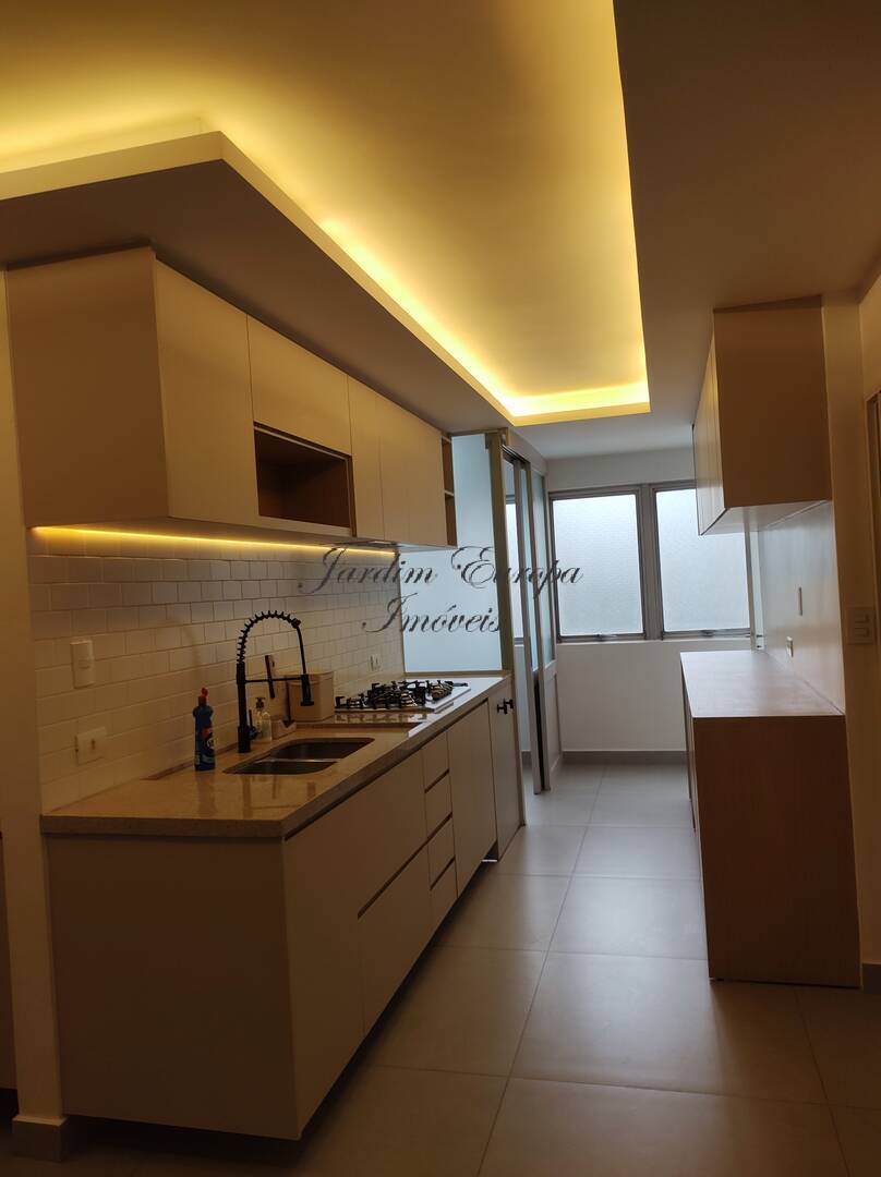 Apartamento à venda com 3 quartos, 141m² - Foto 17