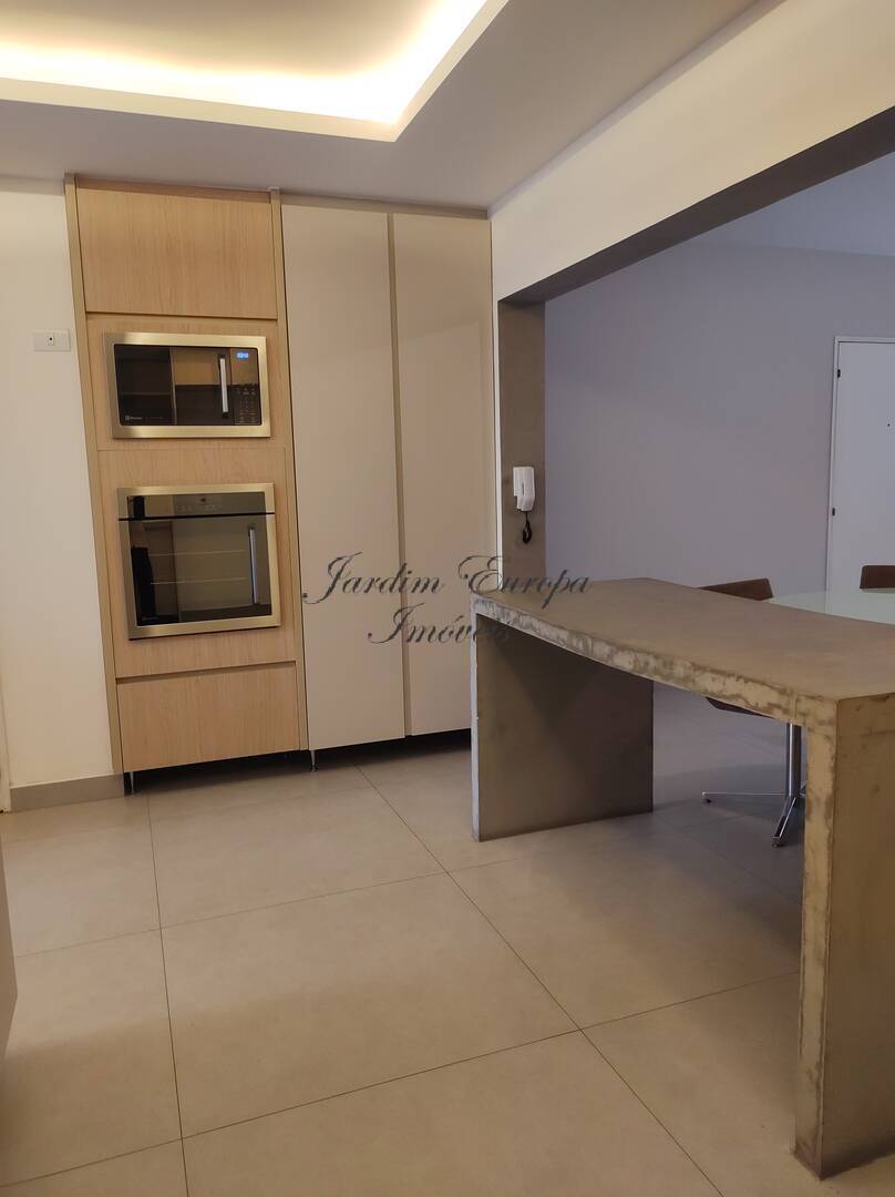 Apartamento à venda com 3 quartos, 141m² - Foto 20