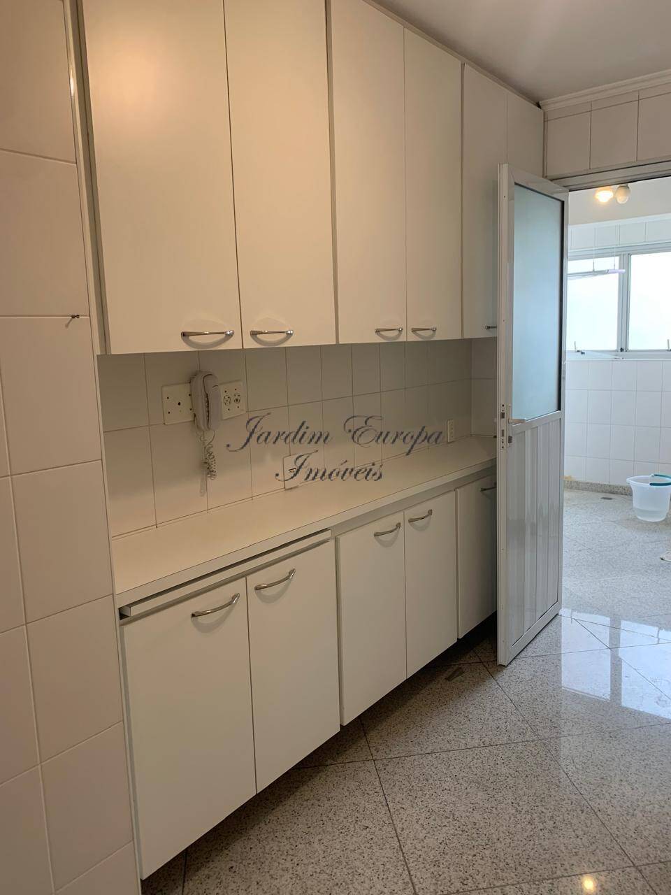 Apartamento à venda com 2 quartos, 100m² - Foto 10