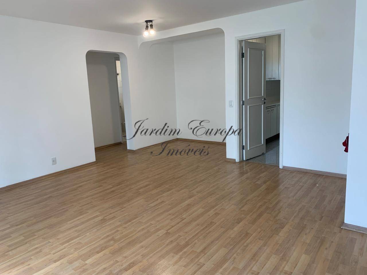 Apartamento à venda com 2 quartos, 100m² - Foto 6