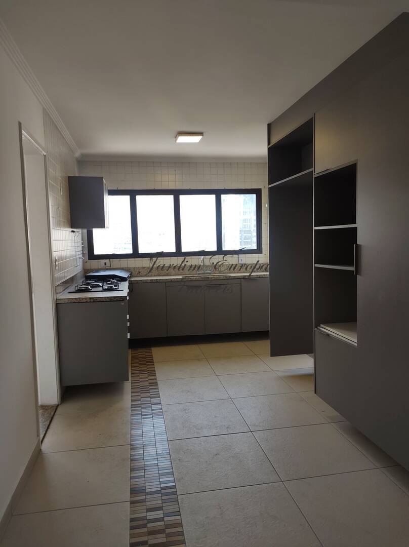 Apartamento à venda e aluguel com 3 quartos, 178m² - Foto 22