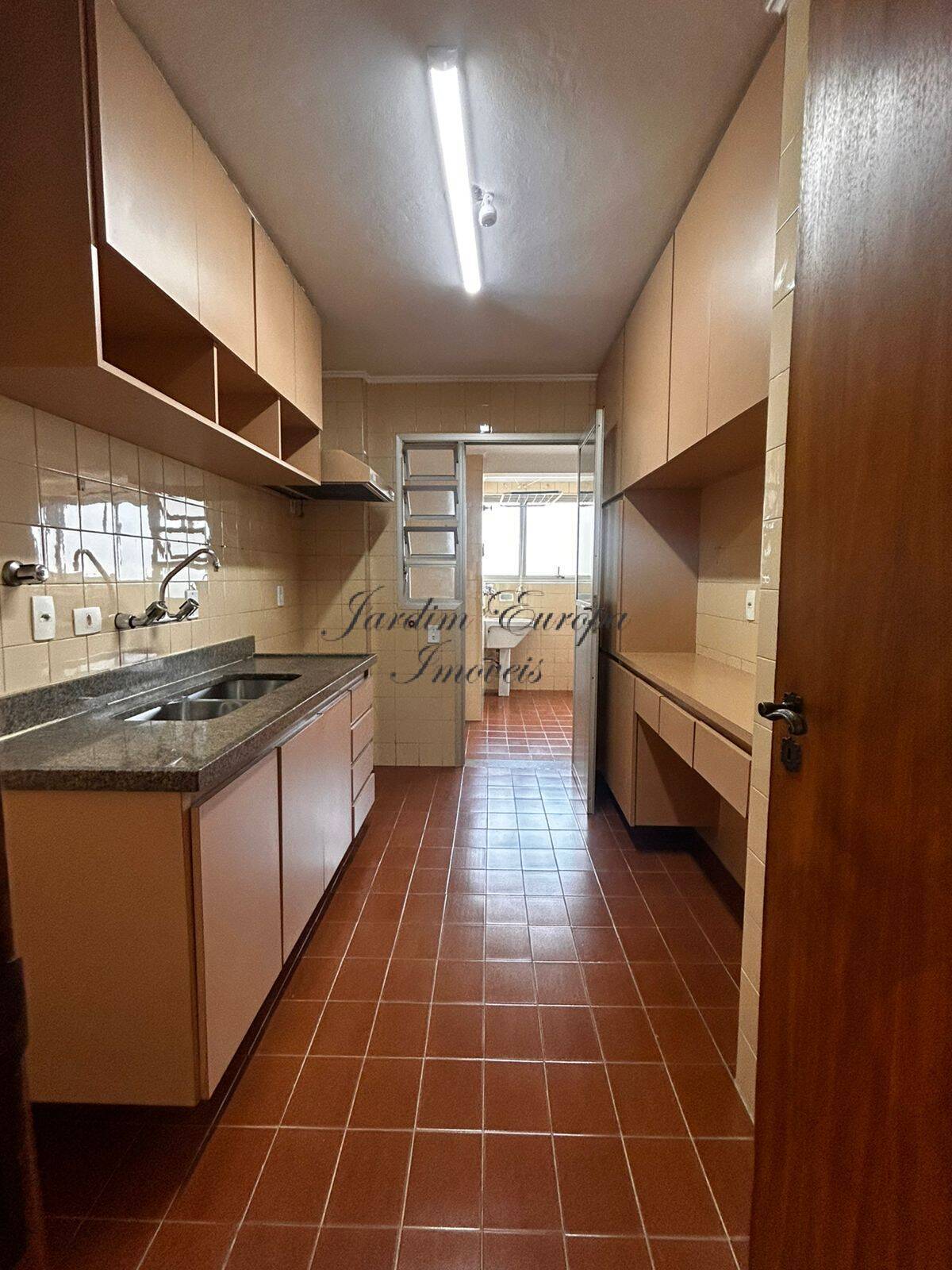 Apartamento à venda e aluguel com 2 quartos, 100m² - Foto 18