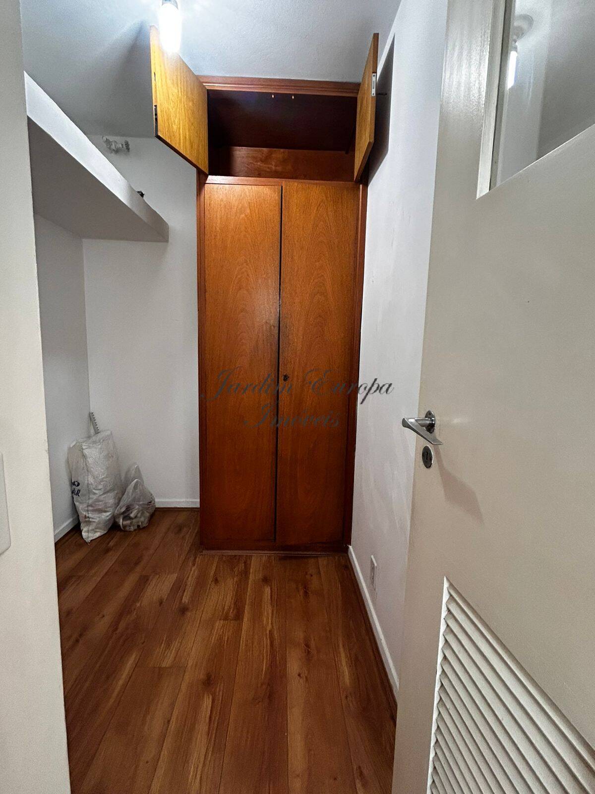 Apartamento à venda e aluguel com 2 quartos, 100m² - Foto 19