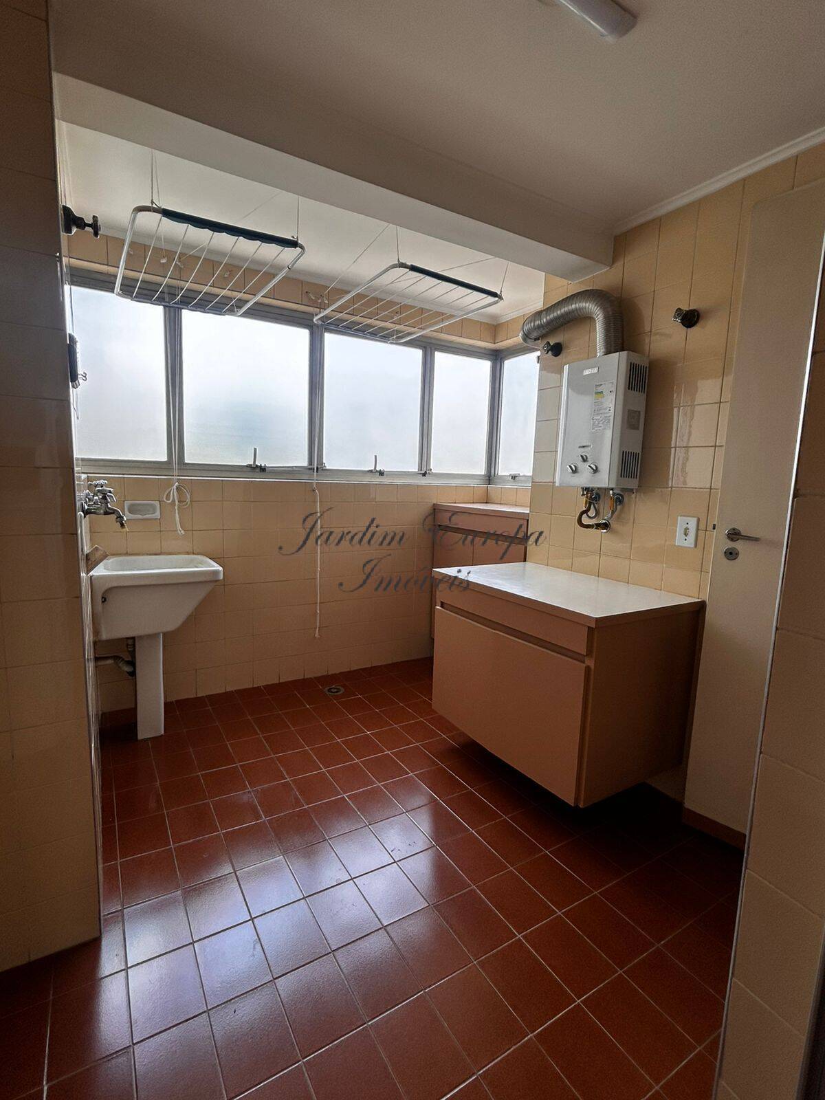 Apartamento à venda e aluguel com 2 quartos, 100m² - Foto 20