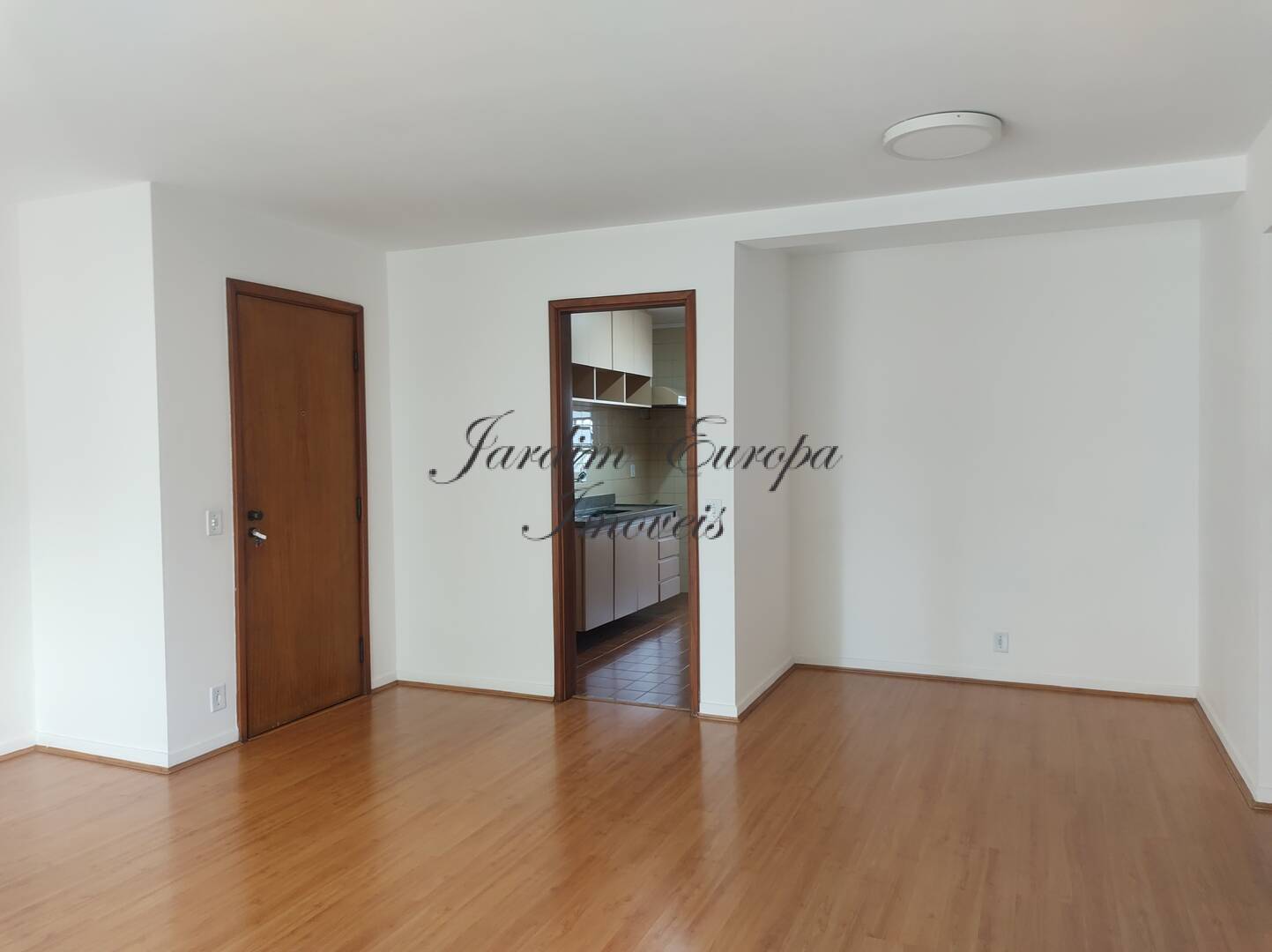 Apartamento à venda e aluguel com 2 quartos, 100m² - Foto 7