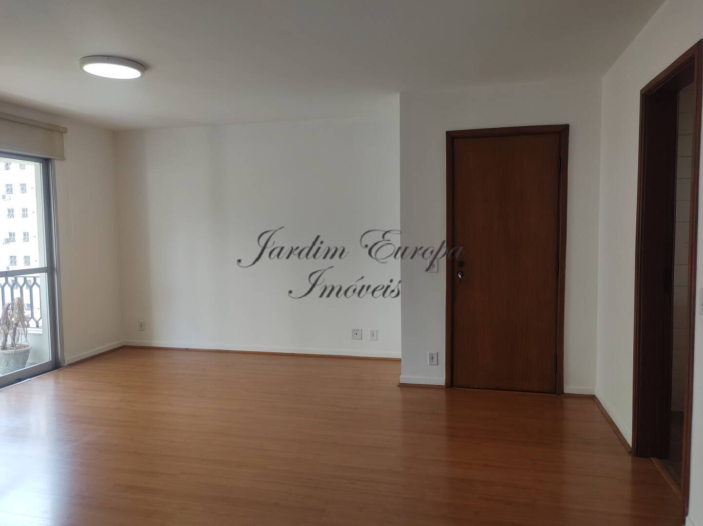 Apartamento à venda e aluguel com 2 quartos, 100m² - Foto 6