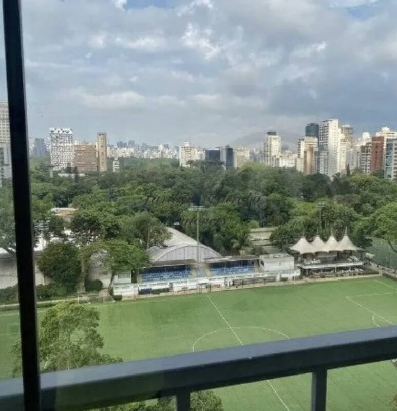 Apartamento para alugar com 3 quartos, 290m² - Foto 2