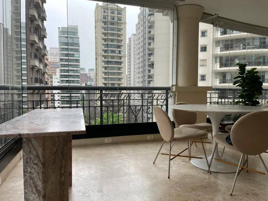 Apartamento para alugar com 3 quartos, 332m² - Foto 7