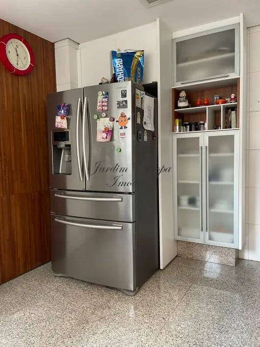 Apartamento para alugar com 3 quartos, 332m² - Foto 22