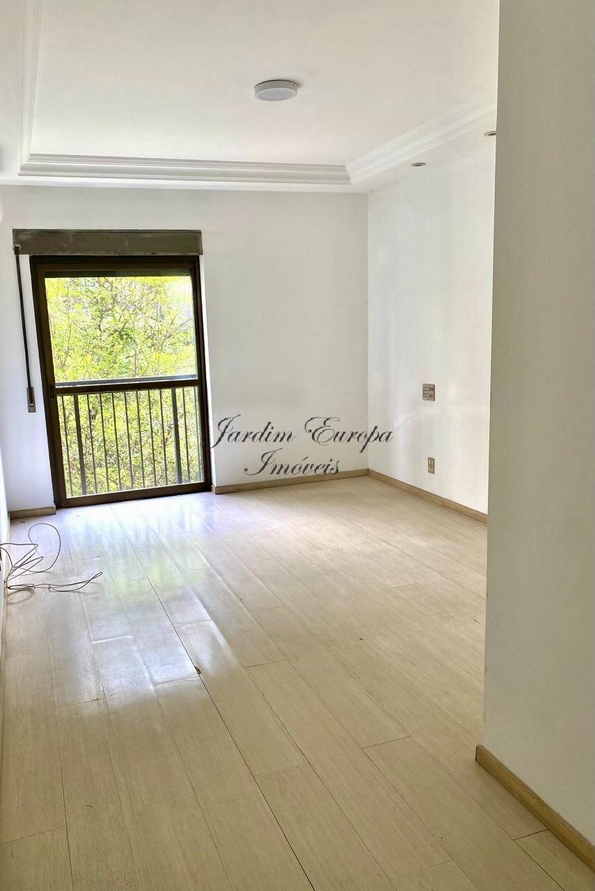 Apartamento para alugar com 3 quartos, 250m² - Foto 11