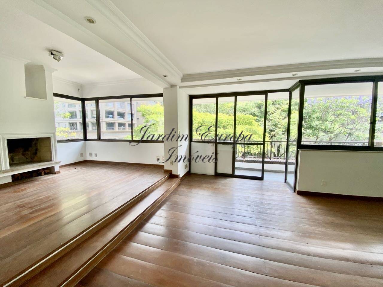 Apartamento para alugar com 3 quartos, 250m² - Foto 3