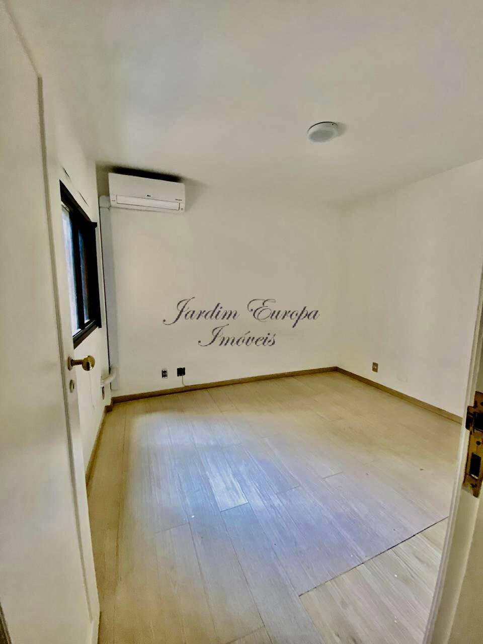 Apartamento para alugar com 3 quartos, 250m² - Foto 9