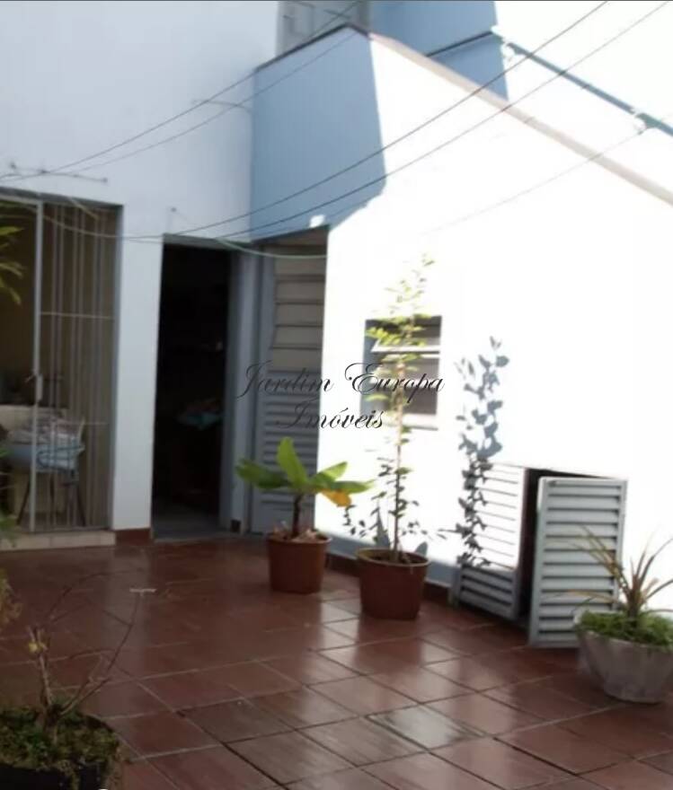 Casa à venda com 2 quartos, 185m² - Foto 4