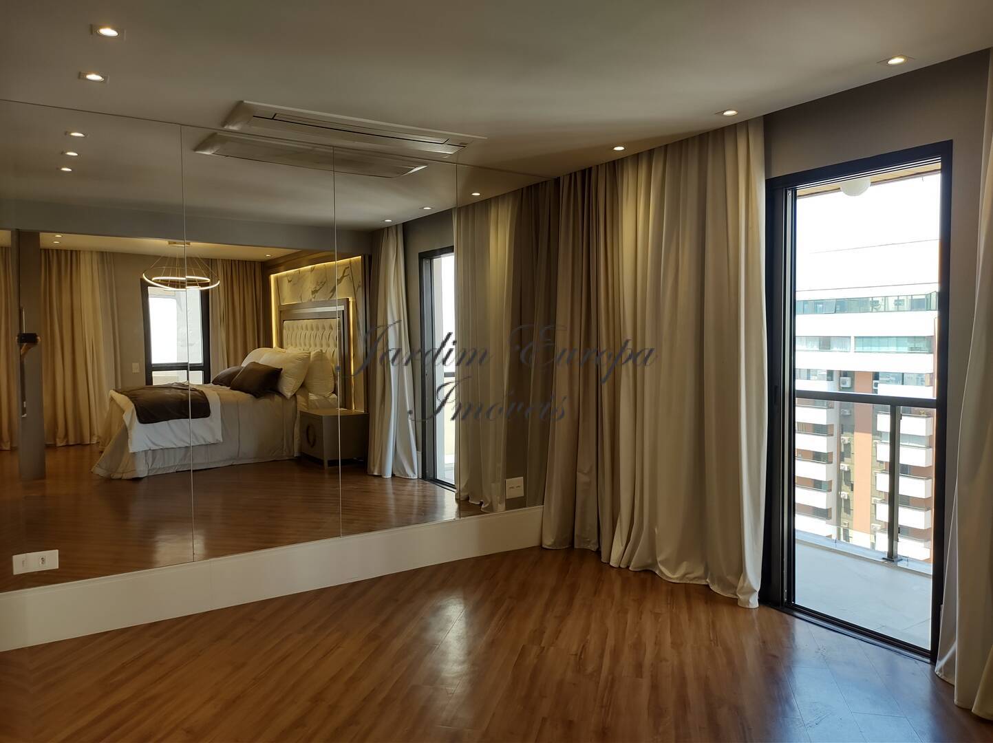 Apartamento à venda com 3 quartos, 225m² - Foto 40