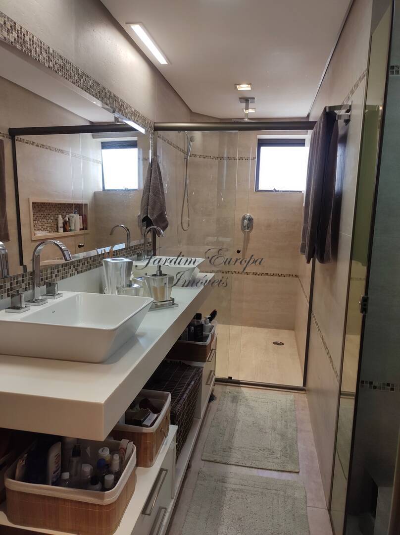 Apartamento à venda com 4 quartos, 213m² - Foto 20