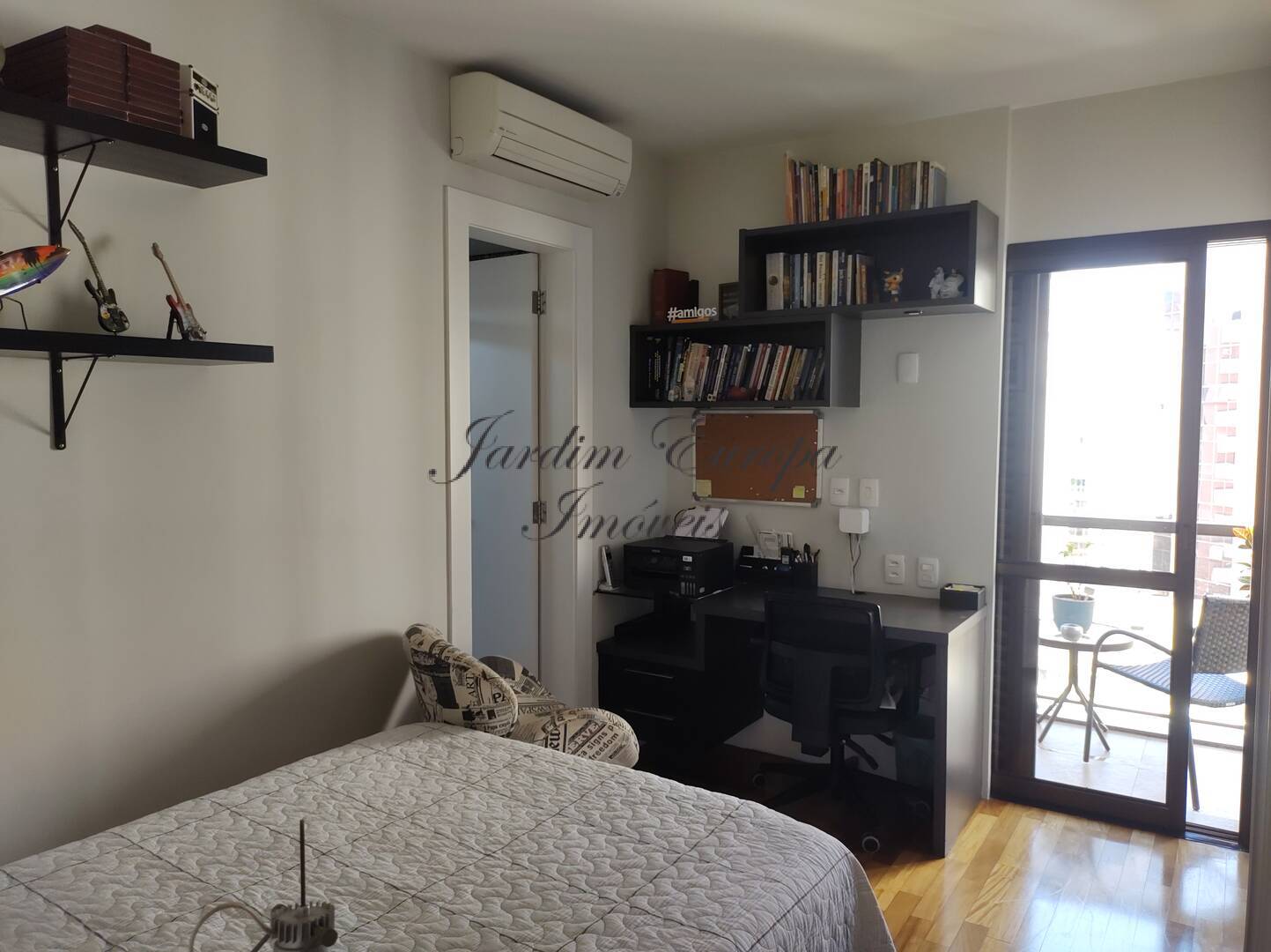 Apartamento à venda com 4 quartos, 213m² - Foto 11