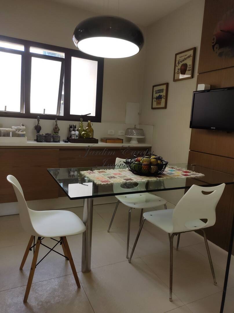 Apartamento à venda com 4 quartos, 213m² - Foto 22