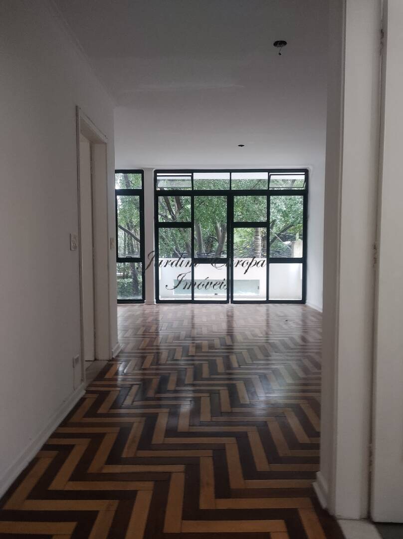 Apartamento à venda com 3 quartos, 162m² - Foto 4