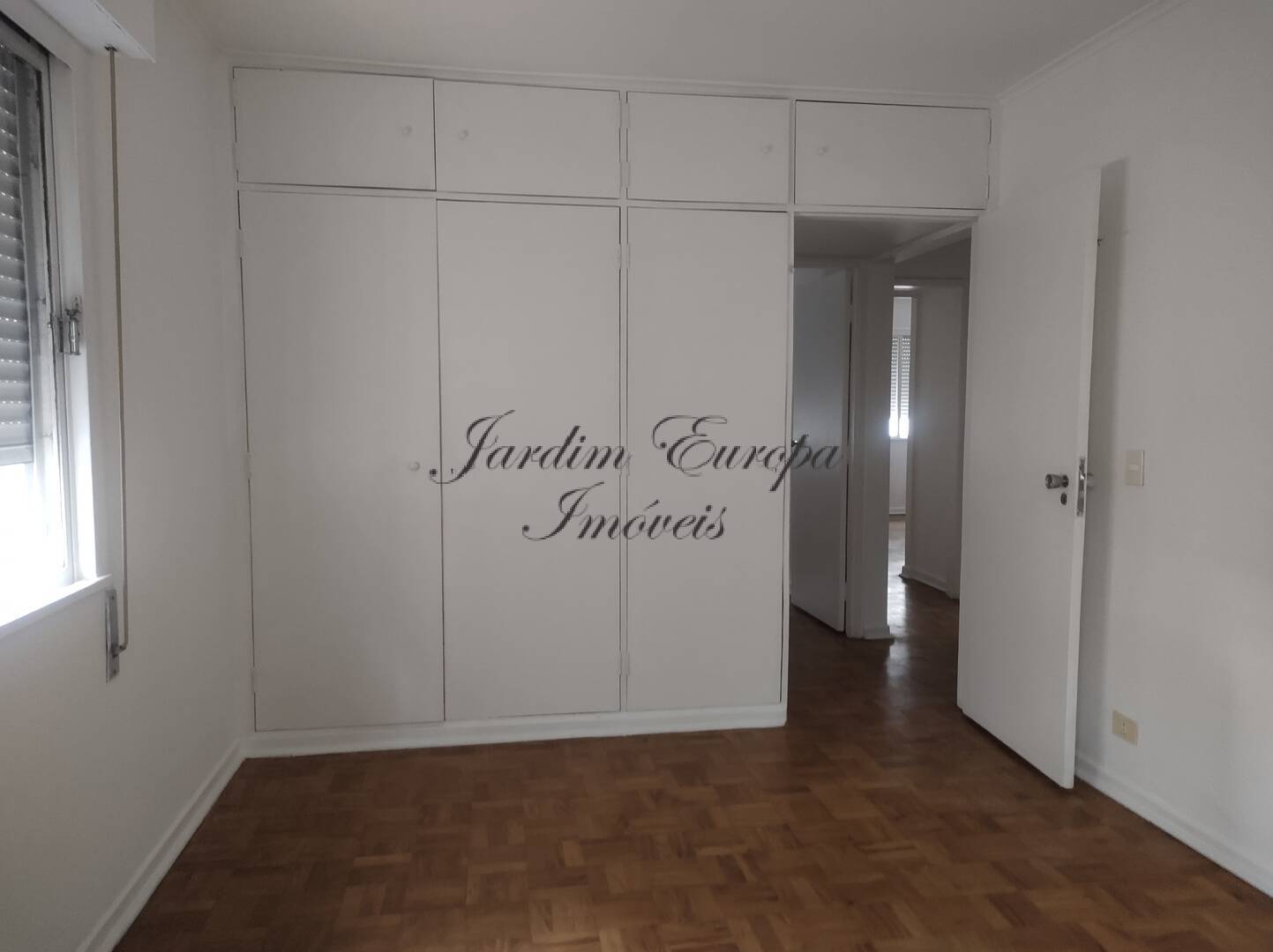 Apartamento à venda com 3 quartos, 162m² - Foto 9