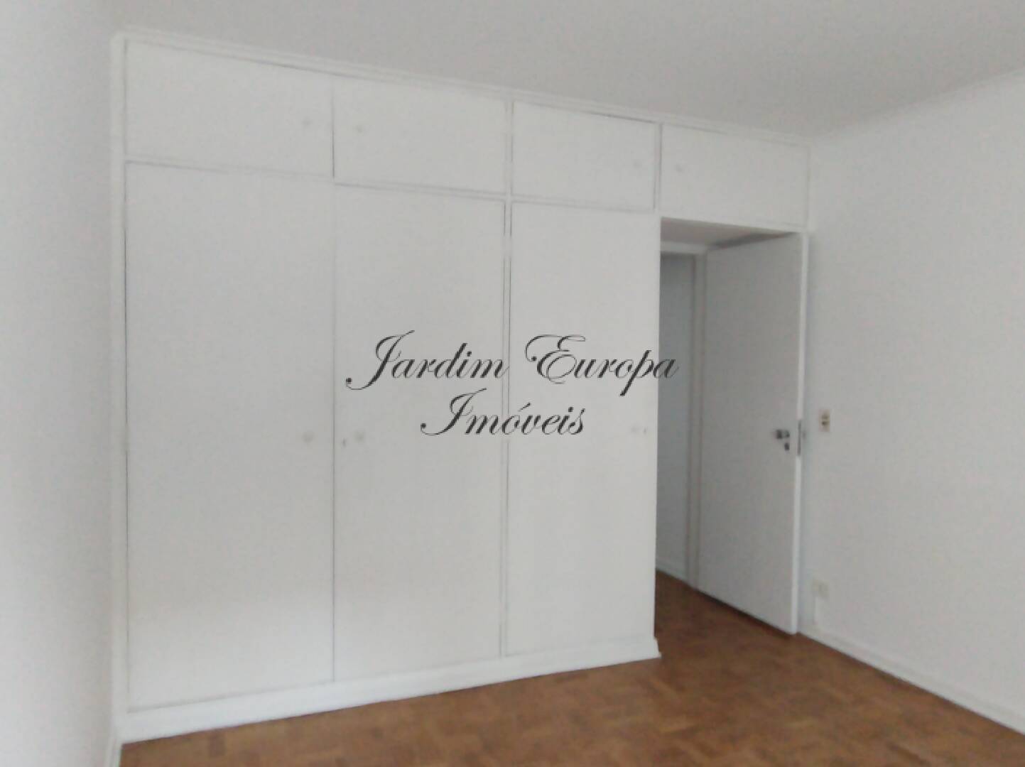 Apartamento à venda com 3 quartos, 162m² - Foto 11