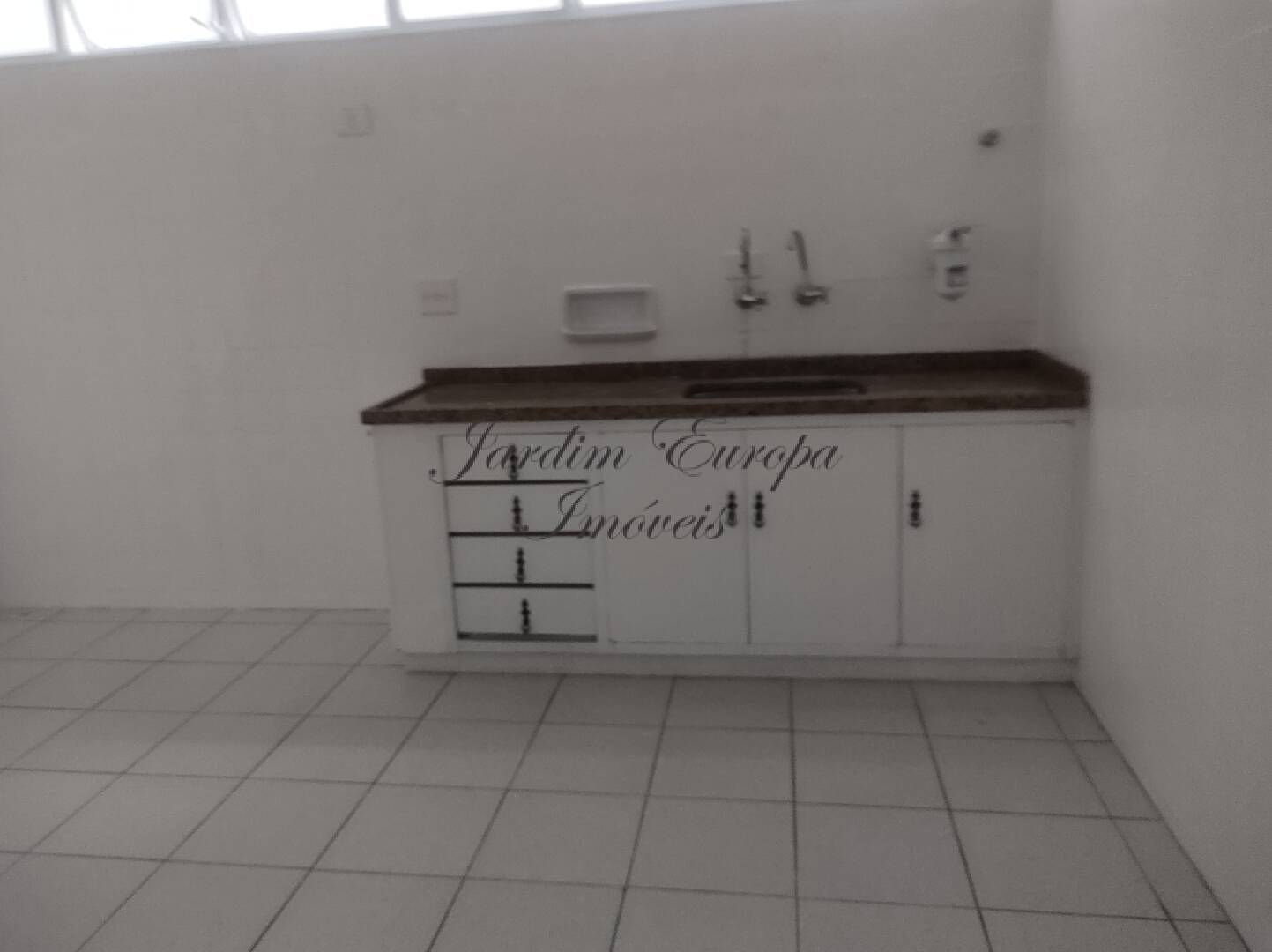 Apartamento à venda com 3 quartos, 162m² - Foto 13